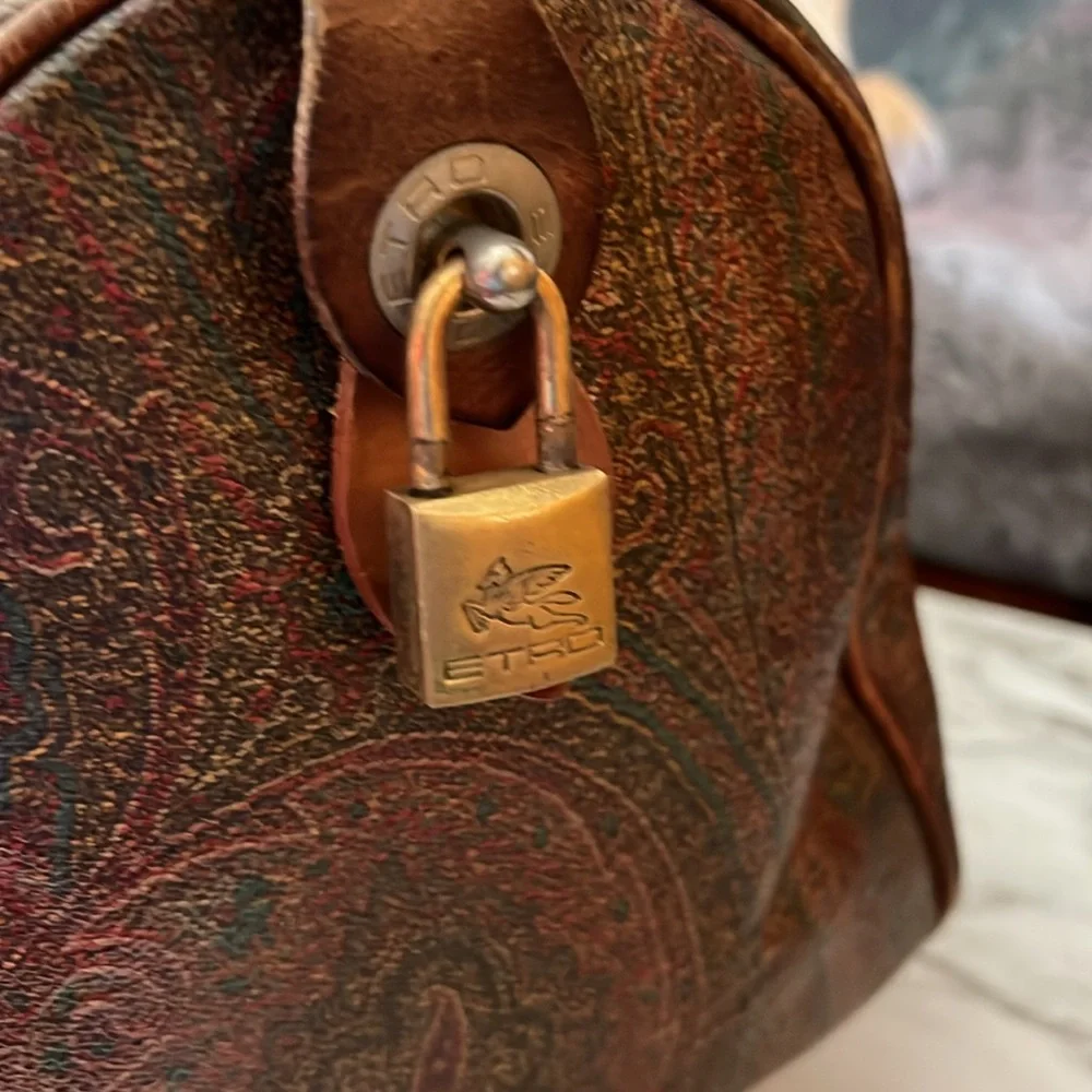 ETRO SPEEDY TRAVEL BAG IN GUC WITH LOCK AND KEY - Picture 11 of 17